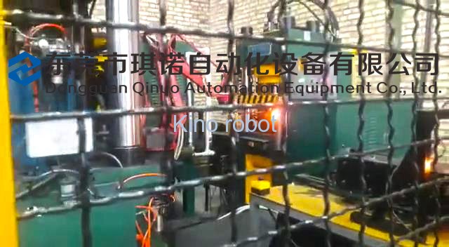 关节式高温拾取机械手